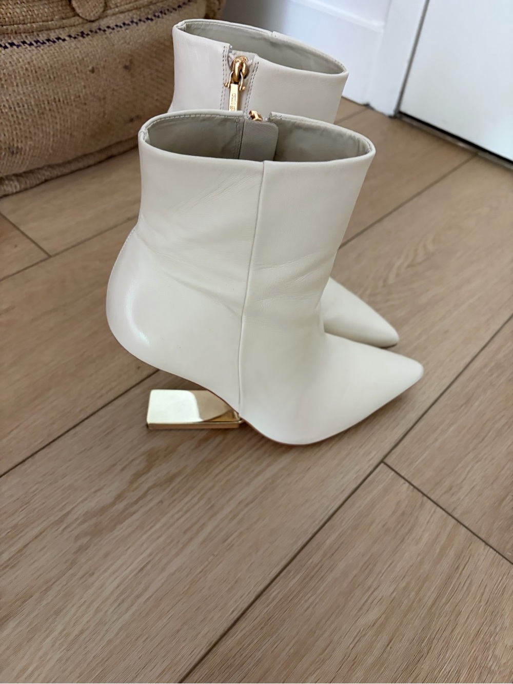 cult gaia Kenna Boot Off-White Size 8 38 - Picture 3 of 4